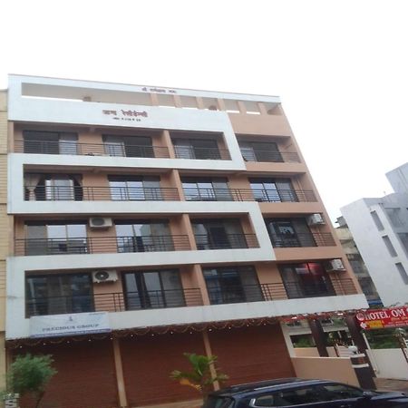 Hotel Om Sai Navi Mumbai Exterior foto